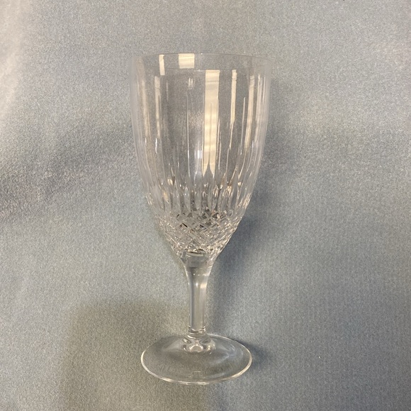 Cristal DArques Water or Wine Goblet - Picture 2 of 12
